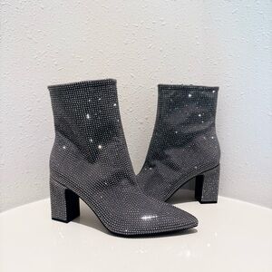 Rhinestone Women’s Grey Fabric Pointed Toe Ankle Boots Size 9.5 NWT
